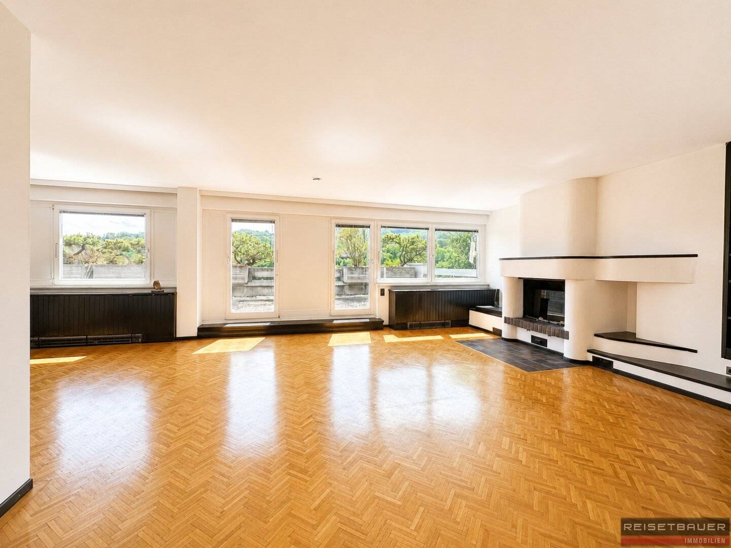 Attic apartment with dreamy natural scenery in 1170 Vienna