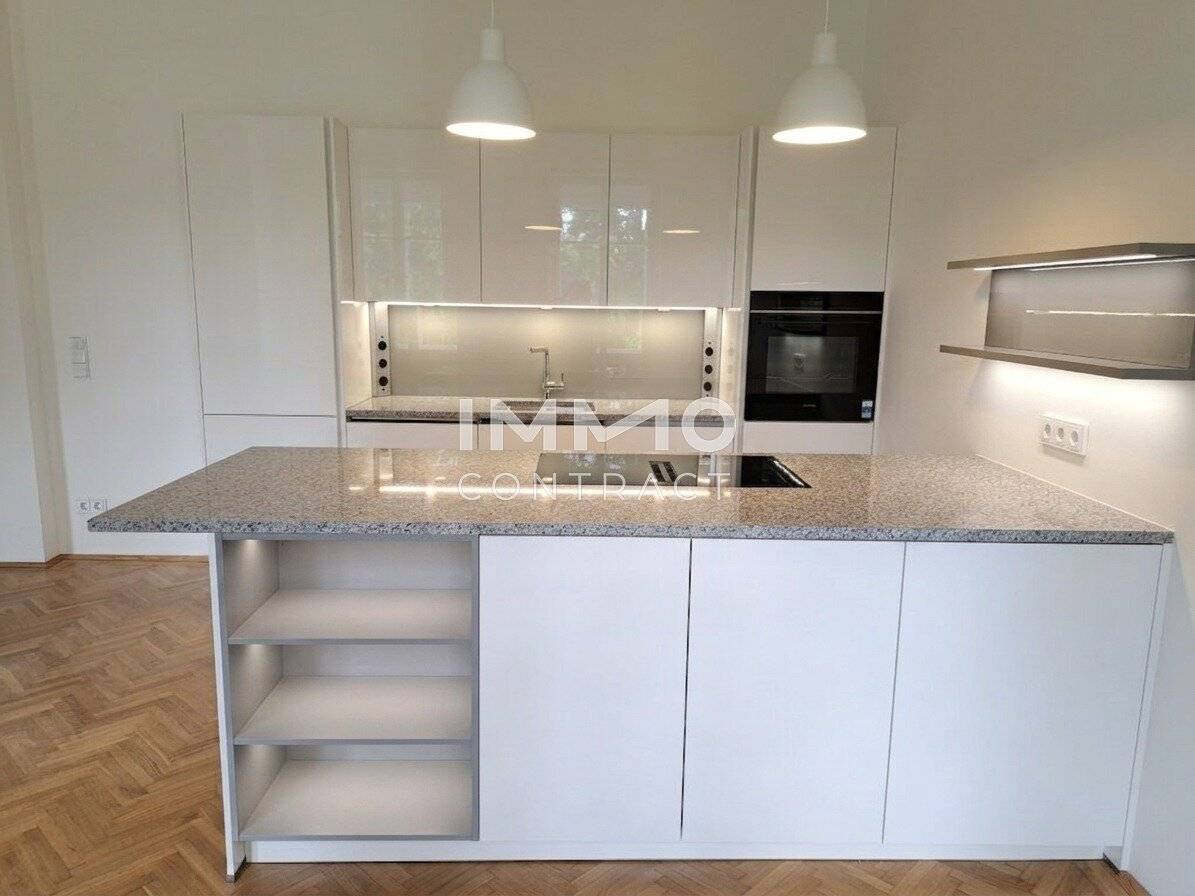 Top Luxus- Stilwohnung mit Balkon in TOP LAGE 1130 Wien ! Befristet vermietet !