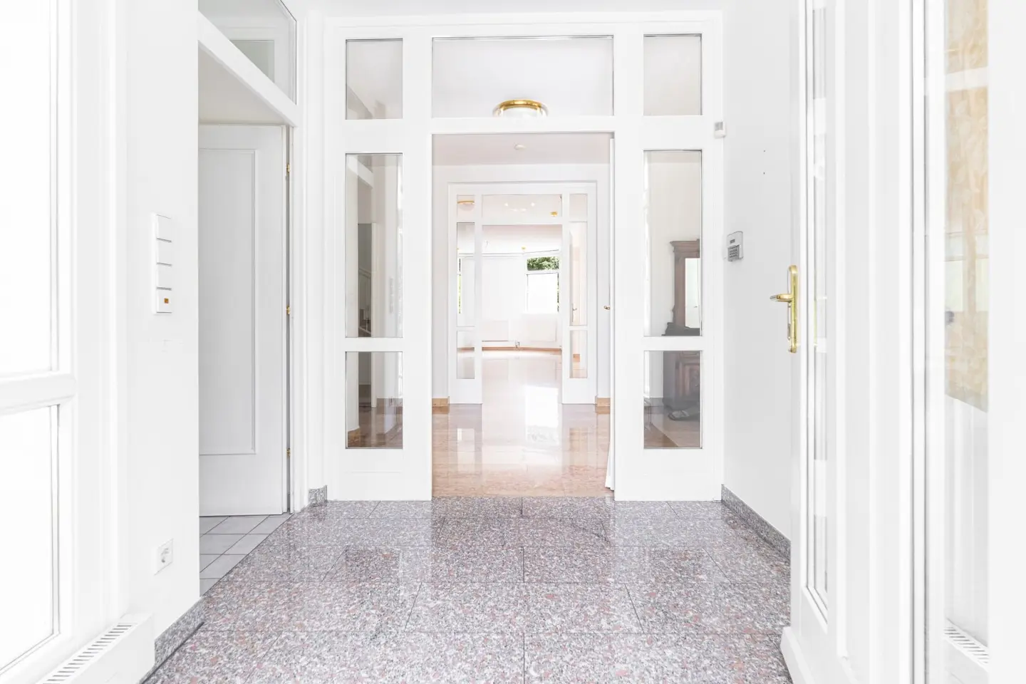 Historic charm meets modern living comfort – Villa in St. Peter with pool