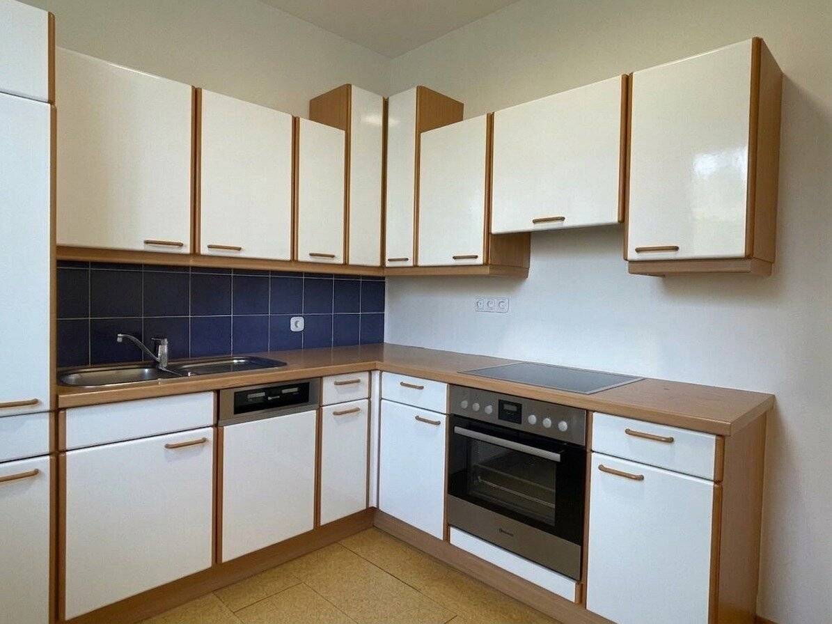 GRAZ Geidorf: Kitchen + living-bedroom on 40m² + 5m² balcony: Very good location, 5min by bike to the university
