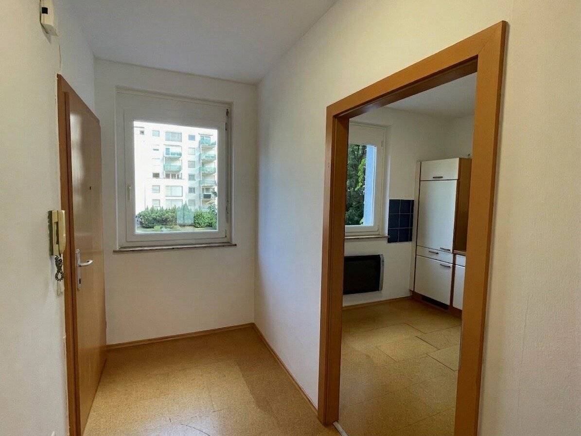 GRAZ Geidorf: Kitchen + living-bedroom on 40m² + 5m² balcony: Very good location, 5min by bike to the university