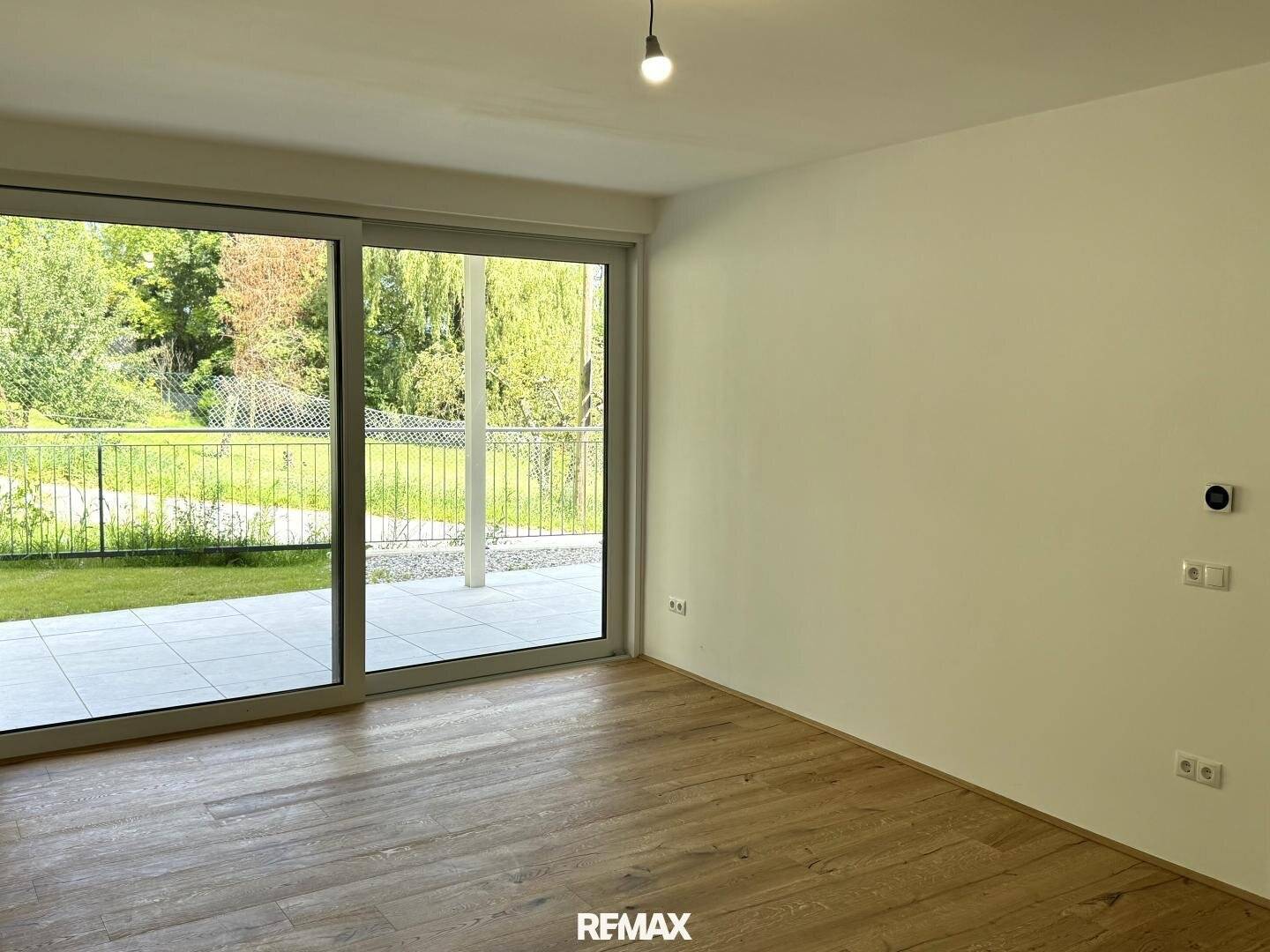 Traumhafte 3-Zimmer-Gartenwohnung samt Terrasse und Carport-Parkplatz in Graz