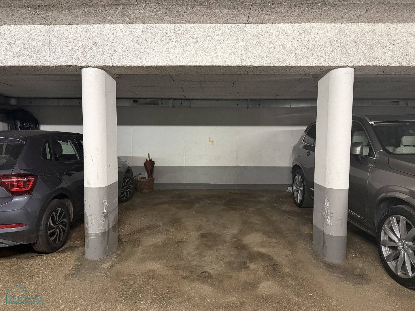 Garage parking space near Scheibenbergstraße