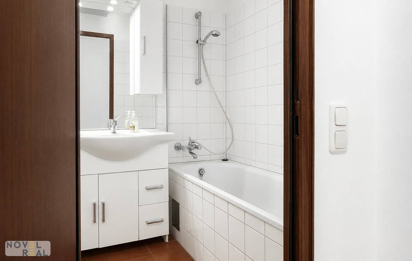 Attractive 2-room apartment with lift in prime location near Schönbrunn Palace