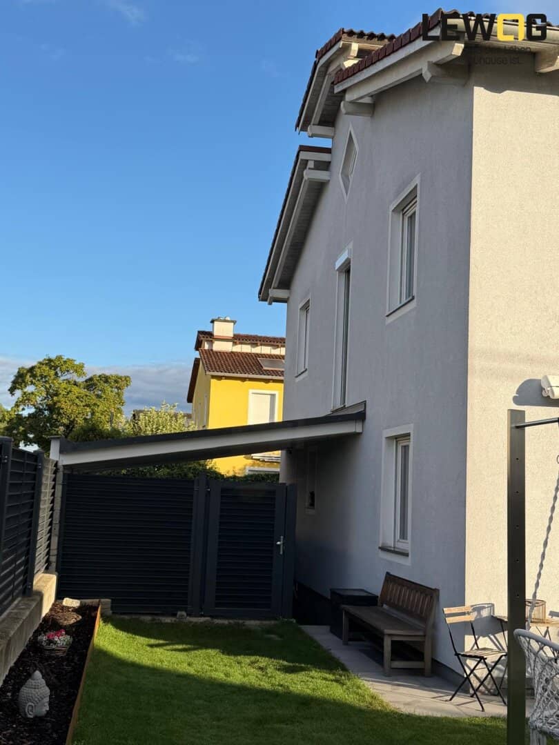 Attraktives Eckreihenhaus mit vielen Extras in Leonding