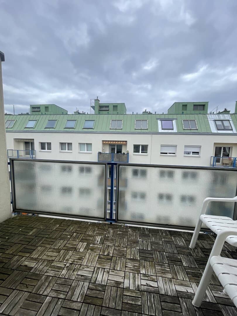Rental apartment with balcony in 5th district near Matzleinsdorferplatz
