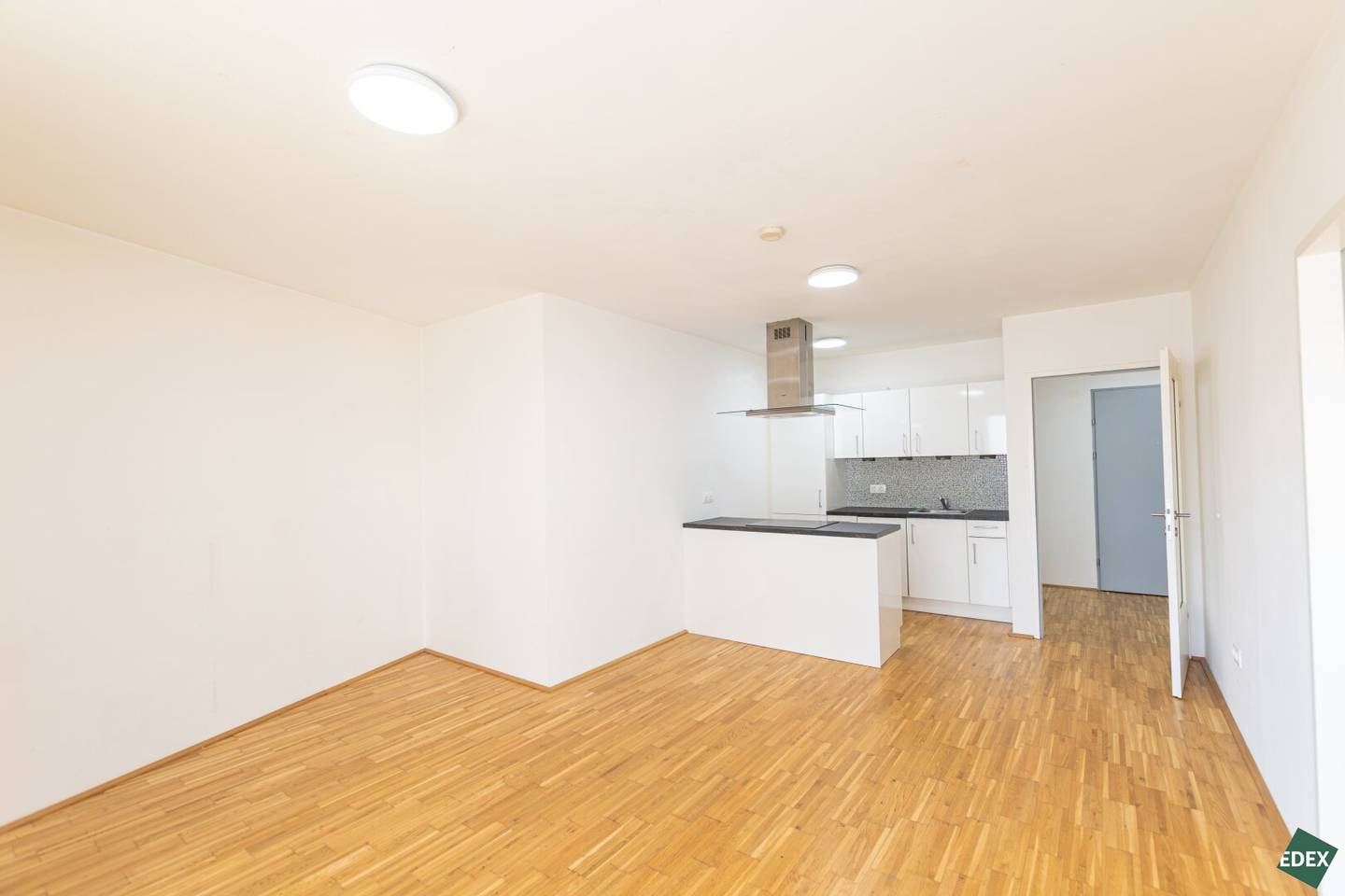 Attractive 2-room apartment with loggia near Jedlersdorf S-Bahn