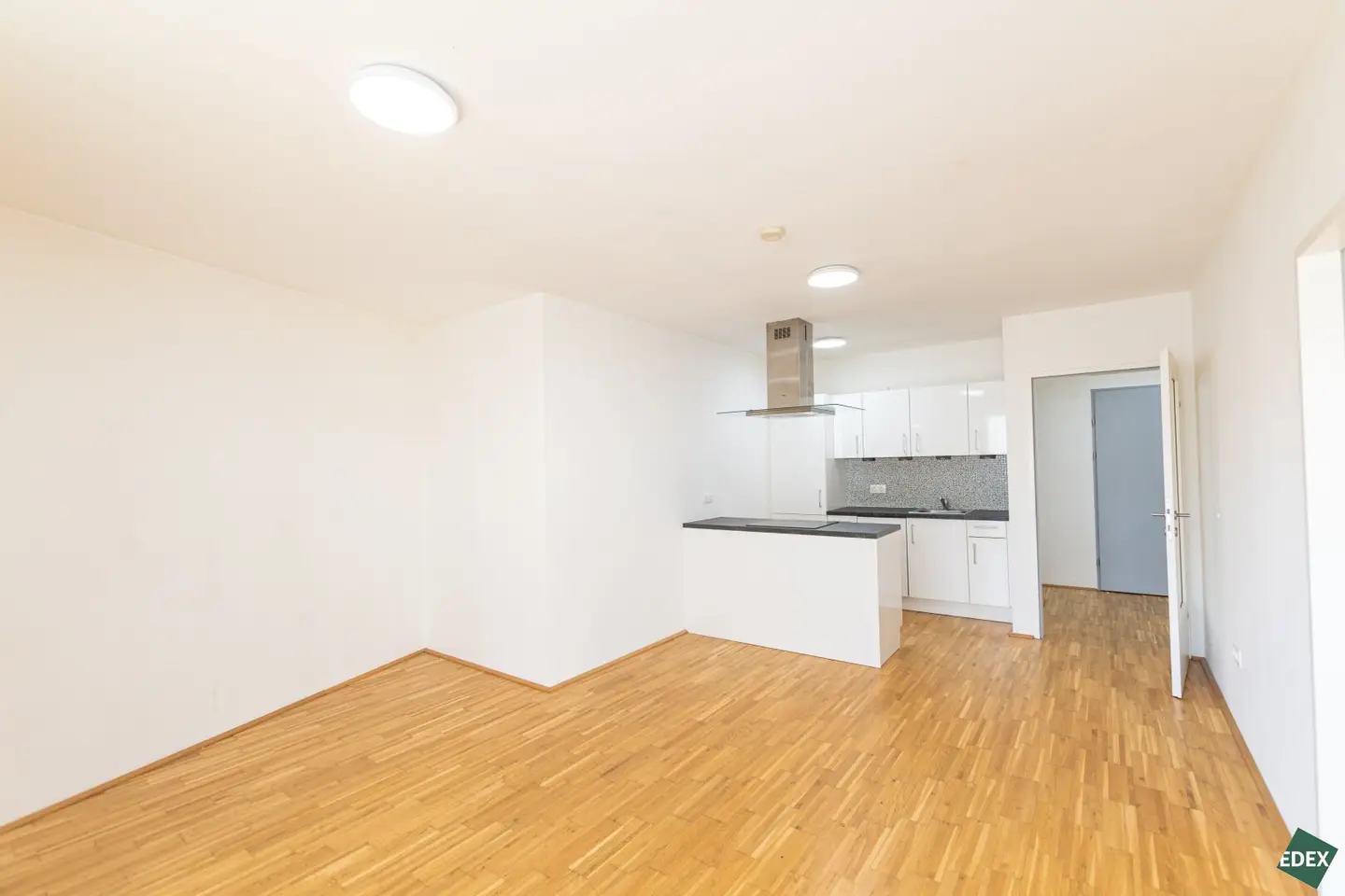 Attraktive 2-Zimmer-Wohnung mit Loggia nahe Denglerpark