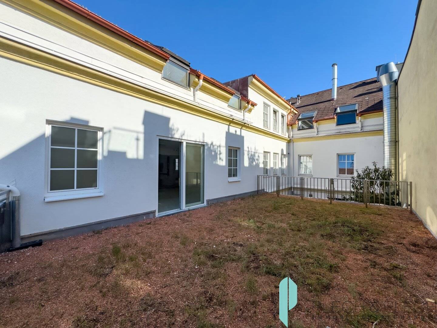 Exklusive Rohbauwohnung mit großzügiger Terrasse und privatem Personenaufzug im Zentrum von Mödling