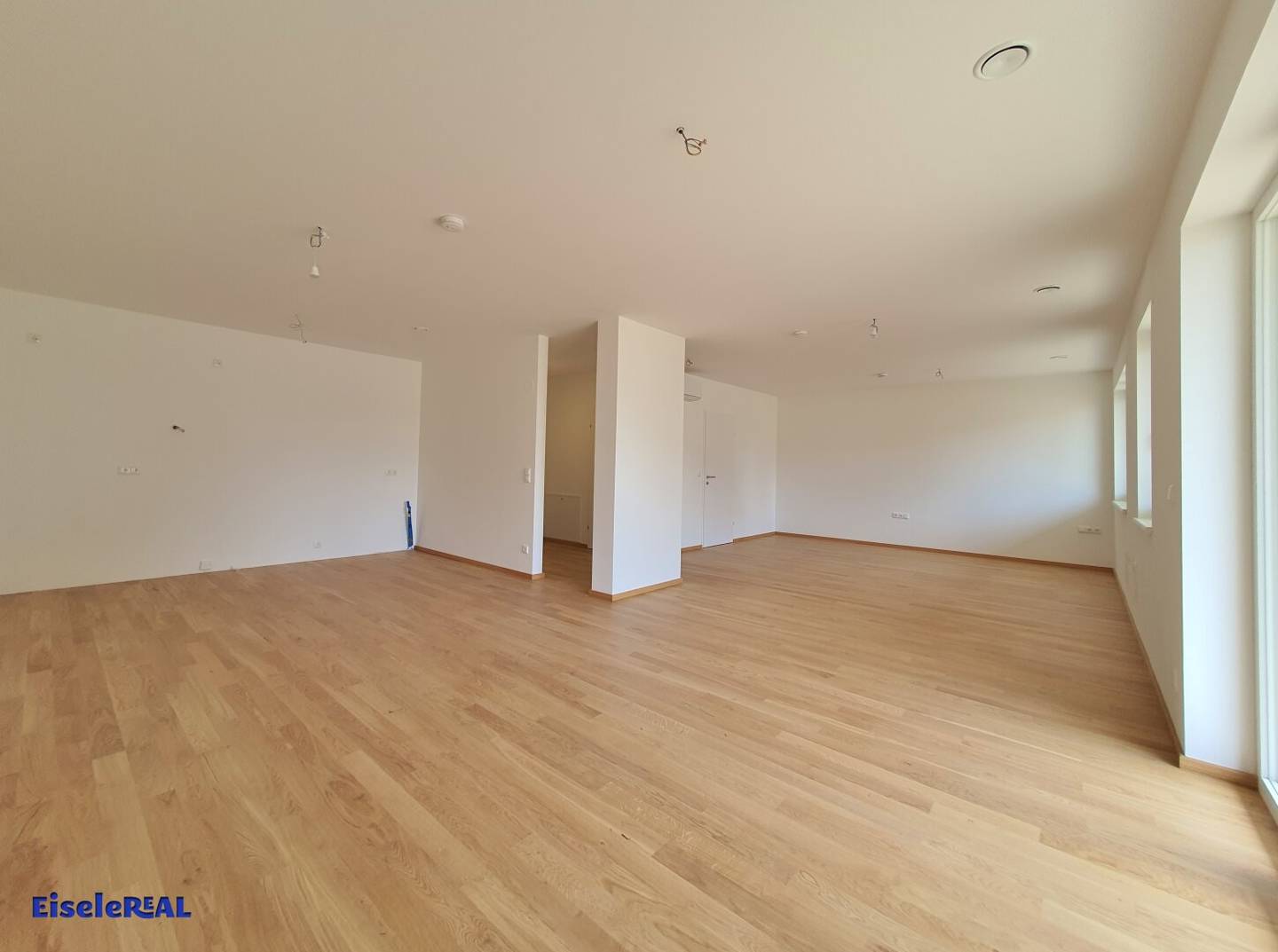 GARDEN - COOPERATIVE APARTMENT in Strasshof