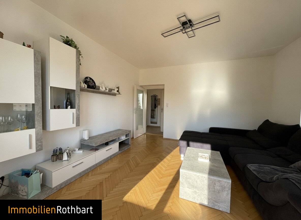 Gemütliche 2-Zimmer-Wohnung mit Balkon und Fernblick