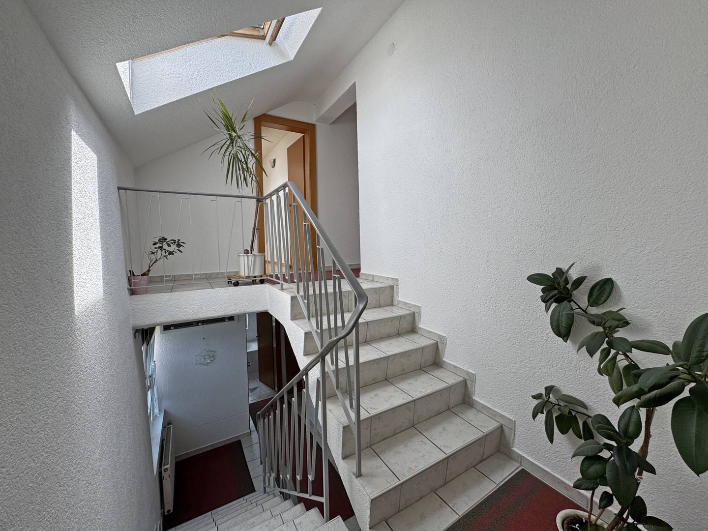 Gepflegte Familienwohnung mit Garage und Solaranlage
