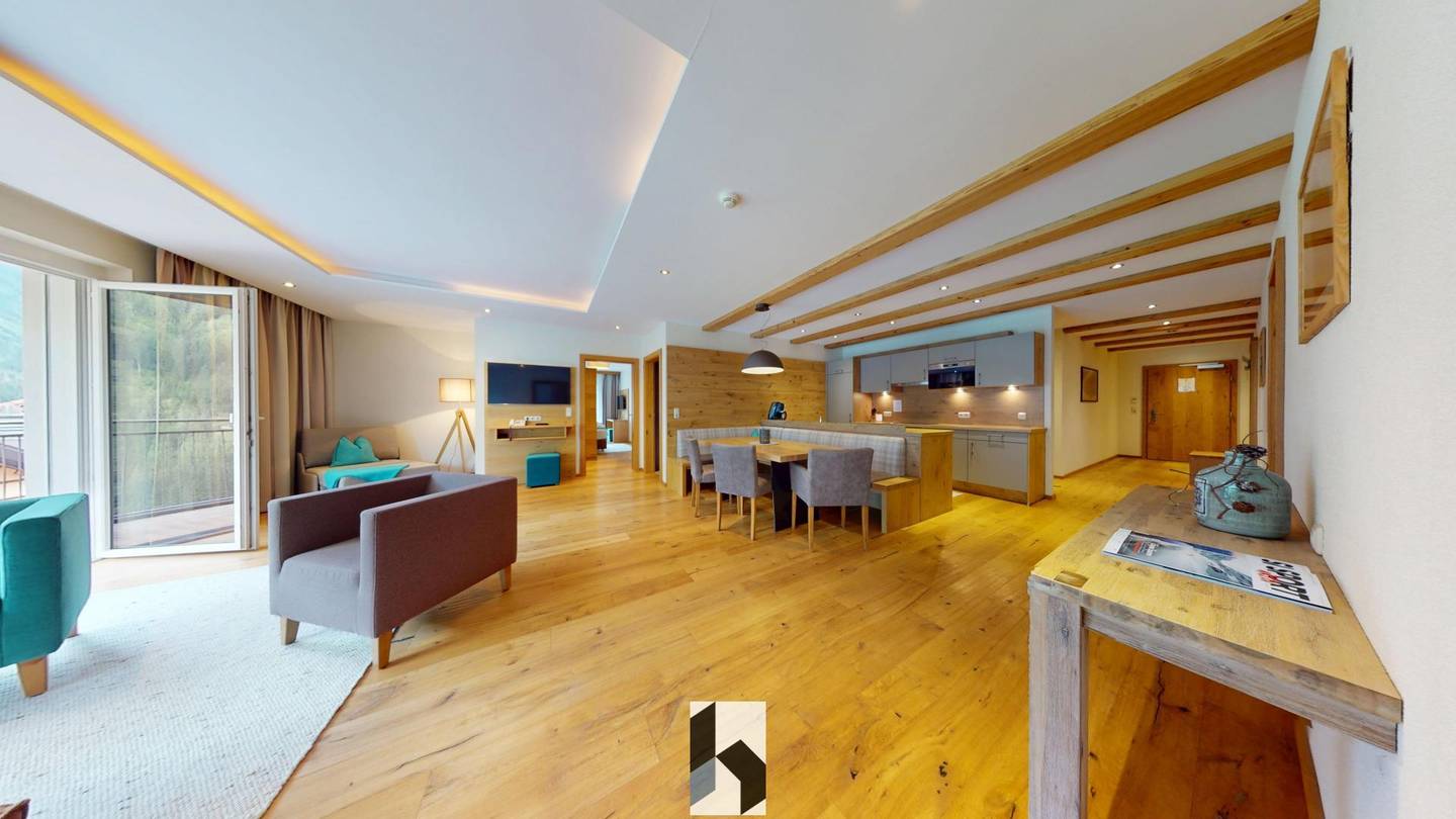 Wohnung möbliert mit Wellnessbereich und Bergblick
