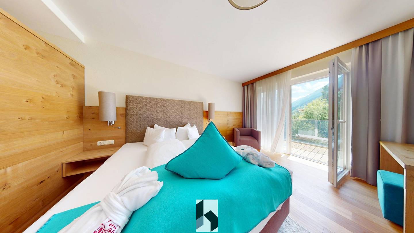 Wohnung möbliert mit Wellnessbereich und Bergblick
