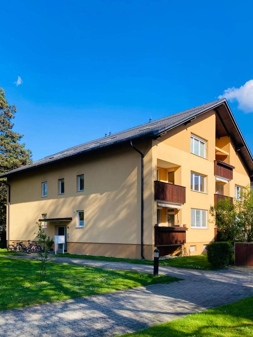 Wohnung in quiet green location with west facing loggia