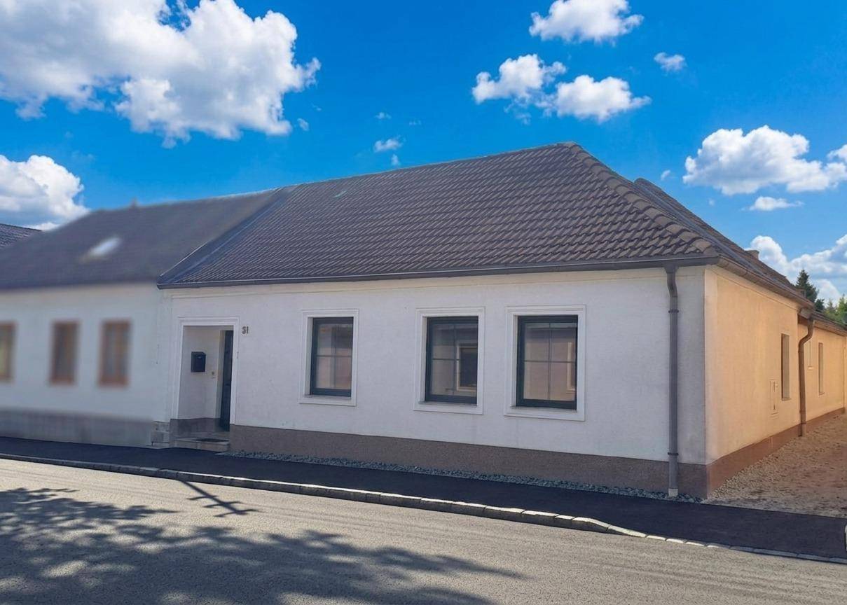 Barrierefreie Wohnung mit privatem grünen Innenhof