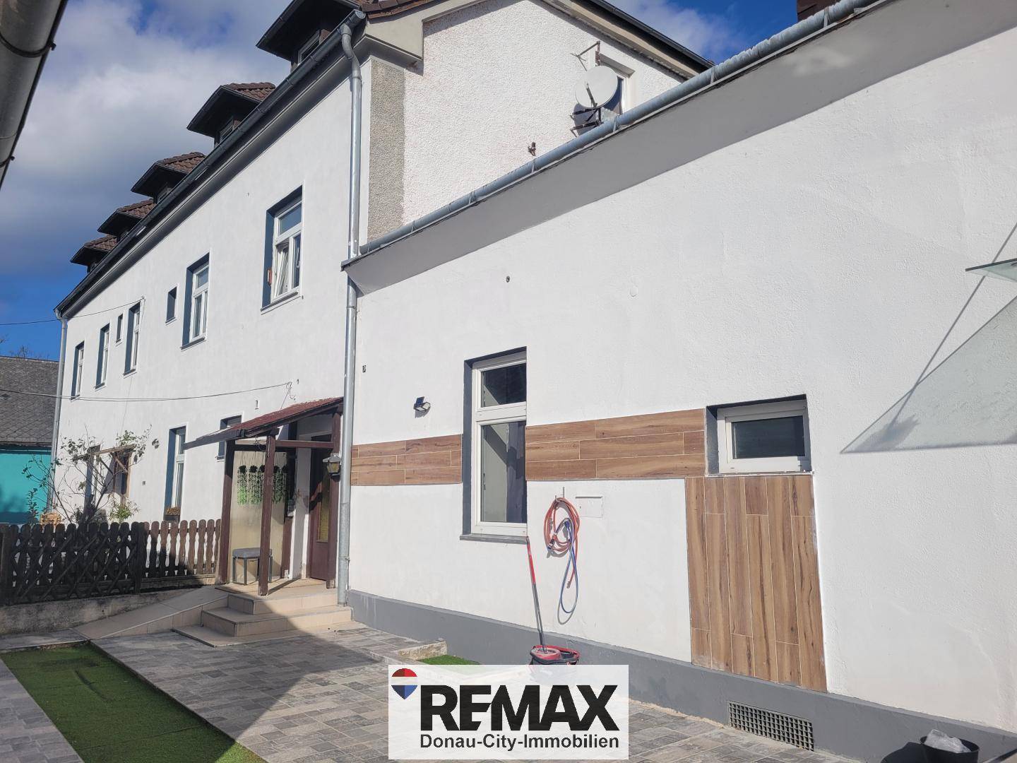 Anlegerwohnung with development potential near Triestingtal bike path
