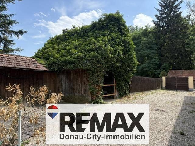 Großzügige Bauparzelle mit Bungalow Wohnung