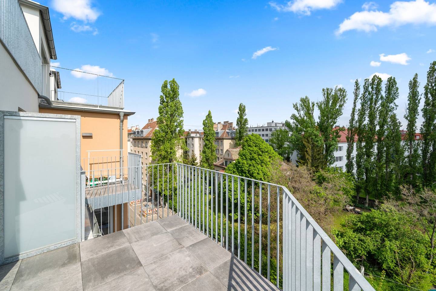 New build 3 room apartment with great distant view and 2 great terraces