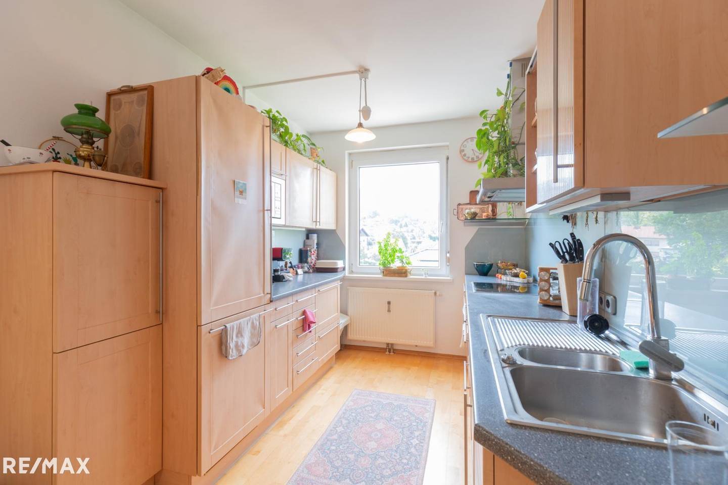 Lichtdurchflutete Wohnung mit Wintergarten und Tiefgarage