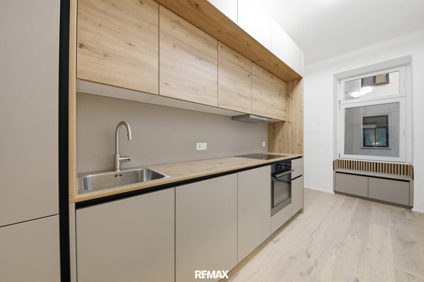 First occupancy after full renovation: High-quality 2-room apartment in a quiet prime location of the 2nd district