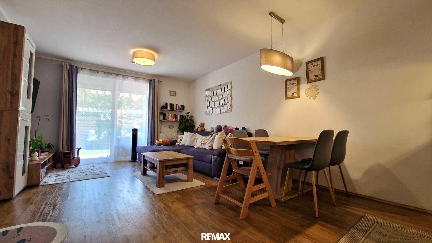 Gartentraum nahe Gleisdorf: Sonnige 3-Zimmer-Wohnung mit Terrasse, Eigengarten und zwei Autoabstellplätzen