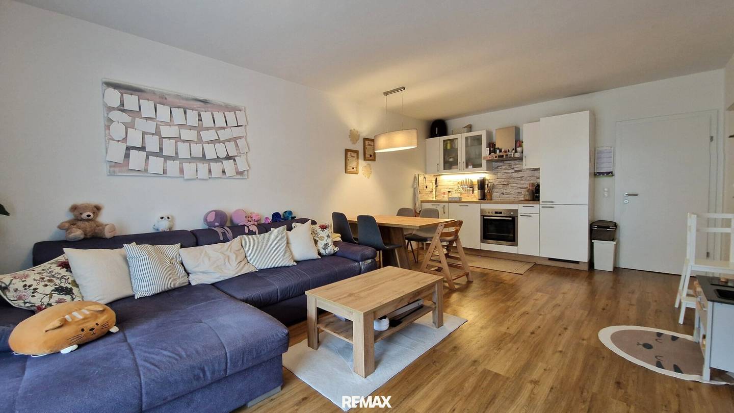 Gartentraum nahe Gleisdorf: Sonnige 3-Zimmer-Wohnung mit Terrasse, Eigengarten und zwei Autoabstellplätzen
