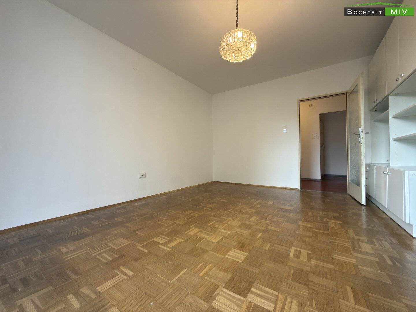 Helle 4-Zimmer-Wohnung mit zwei Balkonen, Lift &amp; neuer Küche in ruhiger Lage von Knittelfeld