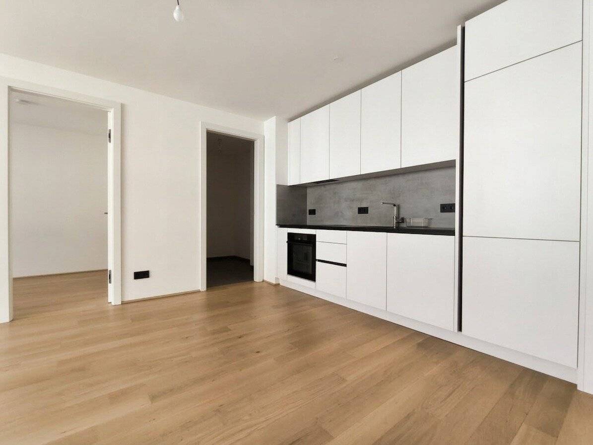 Pauschalmiete inklusive Warmwasser, Heizung &amp; Kühlung - Moderne 3-Zimmer-Wohnung mit großzügigem Balkon und stilvoller Ausstattung