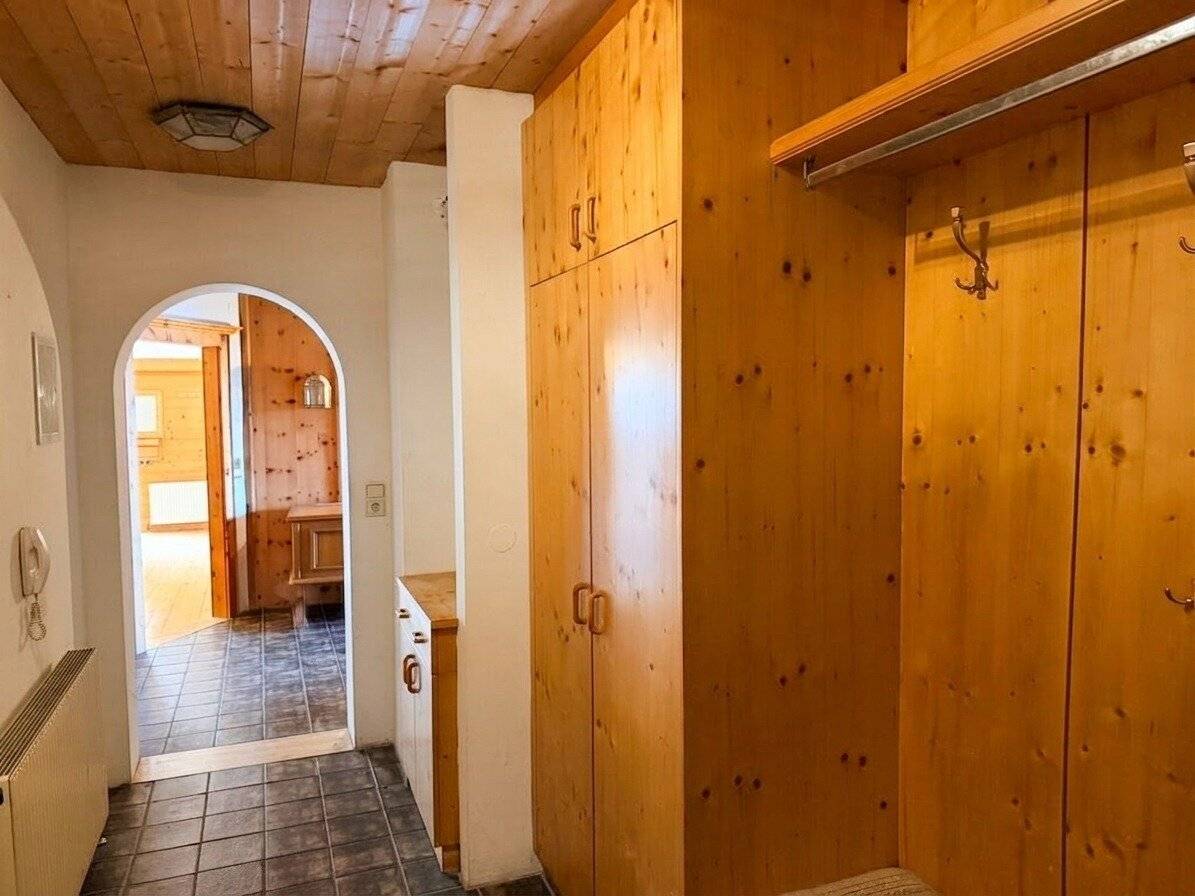 Großzügige 6-Zimmer- Dachgeschosswohnung mit Balkon und Dachterasse in Axams