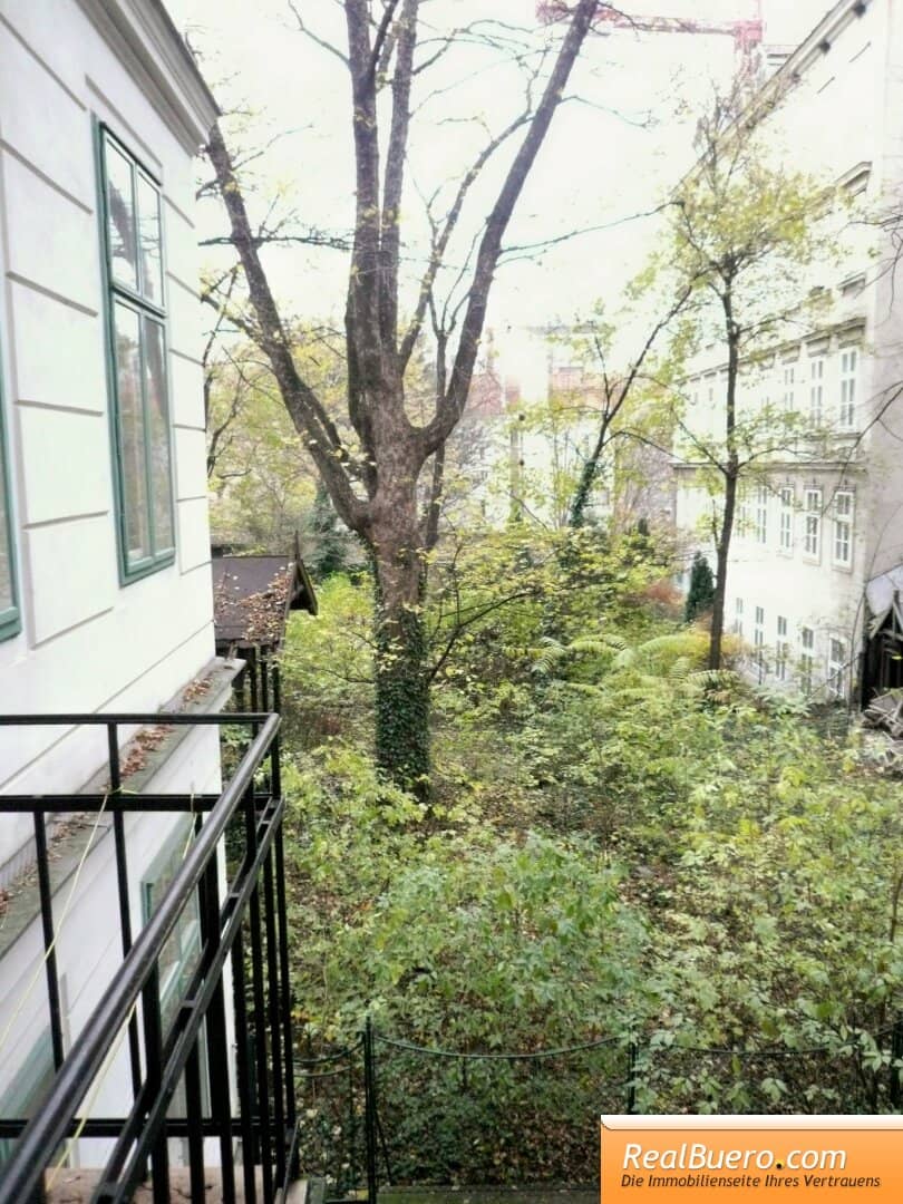 UNBEFRISTETE ALTBAUWOHNUNG IN DER BURGGASSE
