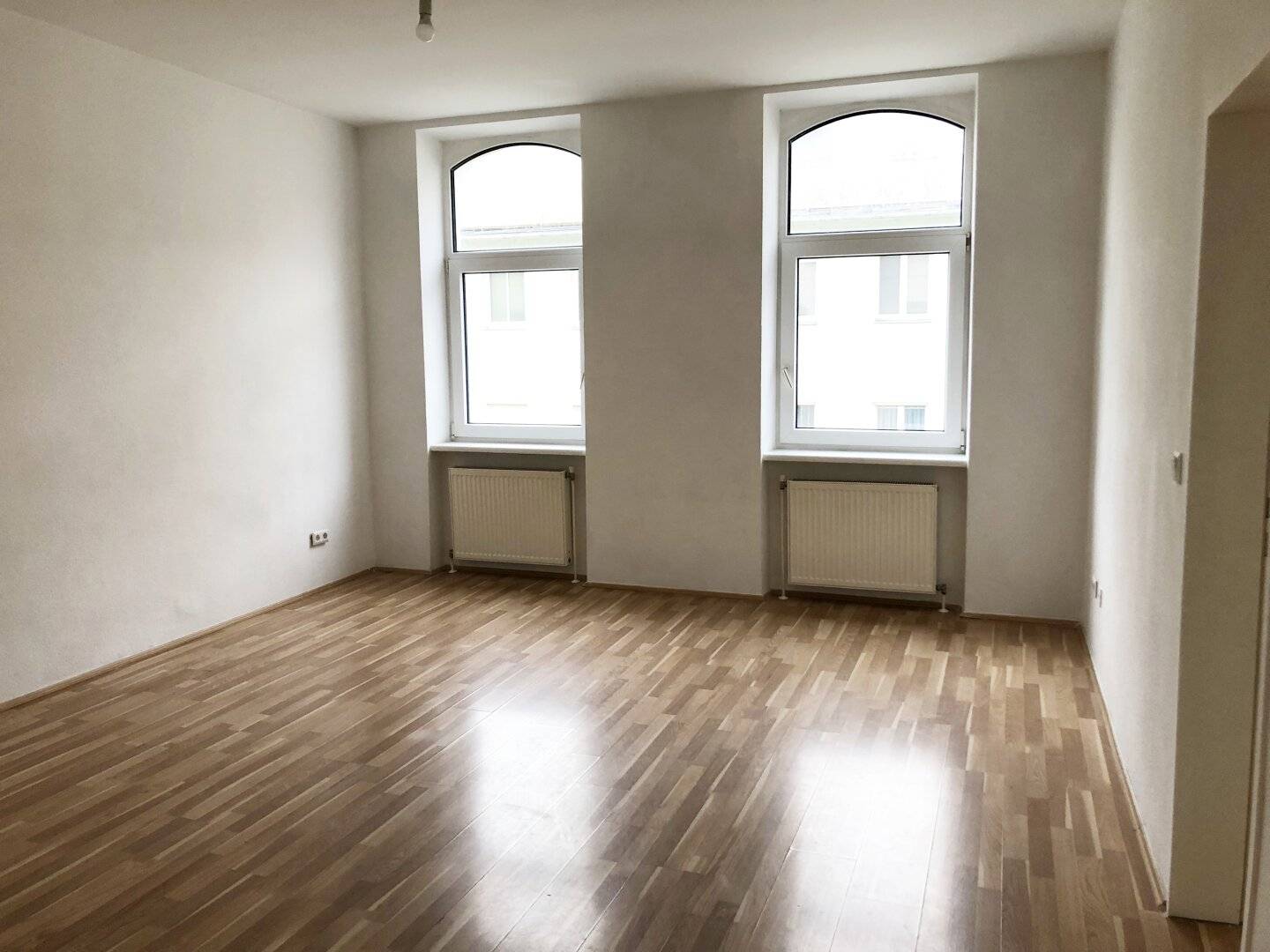 2-room period apartment | Partly renovated on 3rd floor | approx. 70 m² | 1110 Wien
