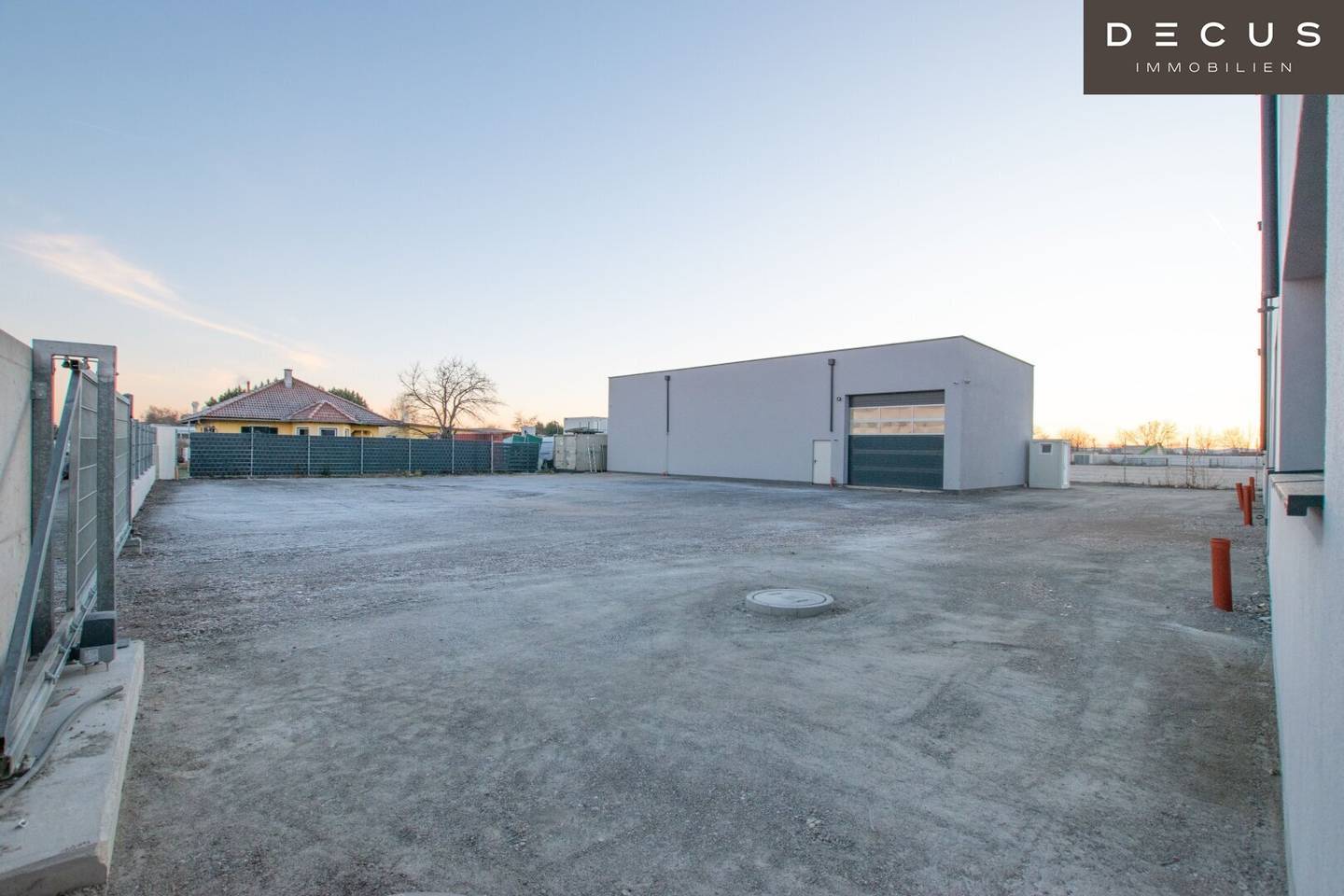 HALLEN | BÜRO | FREIFLÄCHEN | ab sofort in Unterwaltersdorf zur Miete