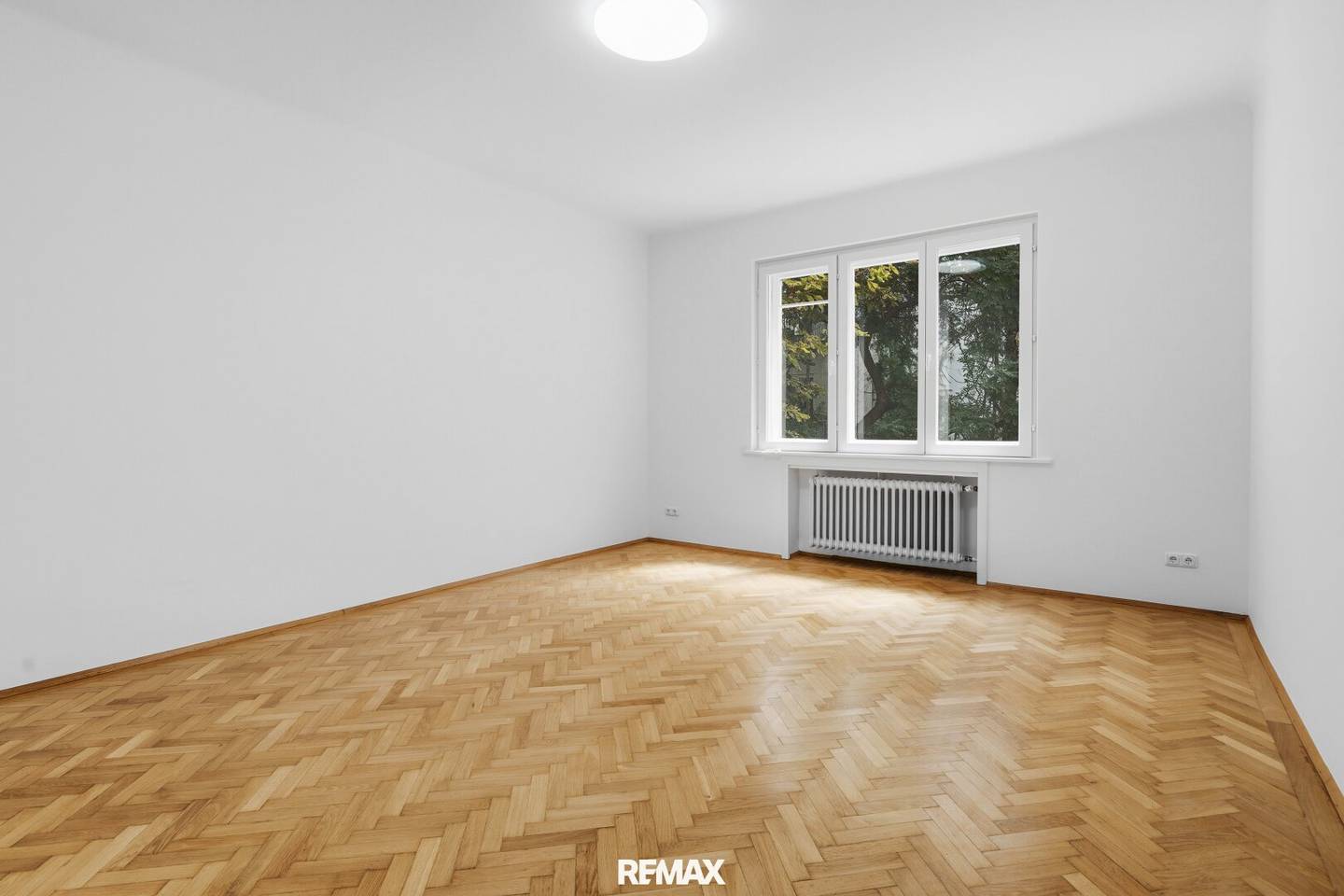 Charmante, neu sanierte 1-Zimmer-Wohnung mit moderner Küche im Herzen Wiens