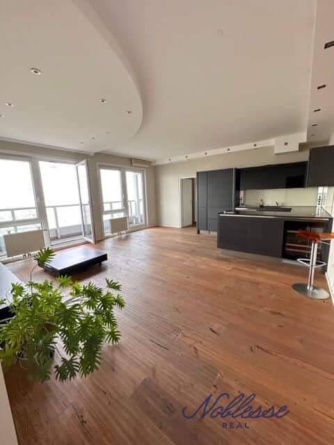 Next to VIC - Apartment with loggia directly close to the Danube