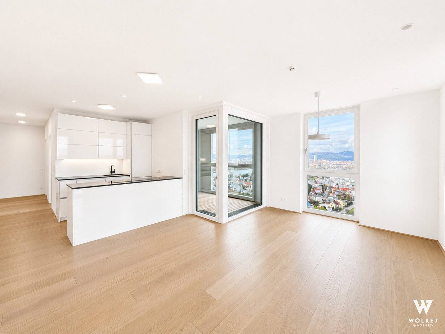TWENTYTWO Tower | Exklusive 3-Zimmer-Wohnung im 25. Stock mit Loggia, Rooftop-Pool &amp; Wellness