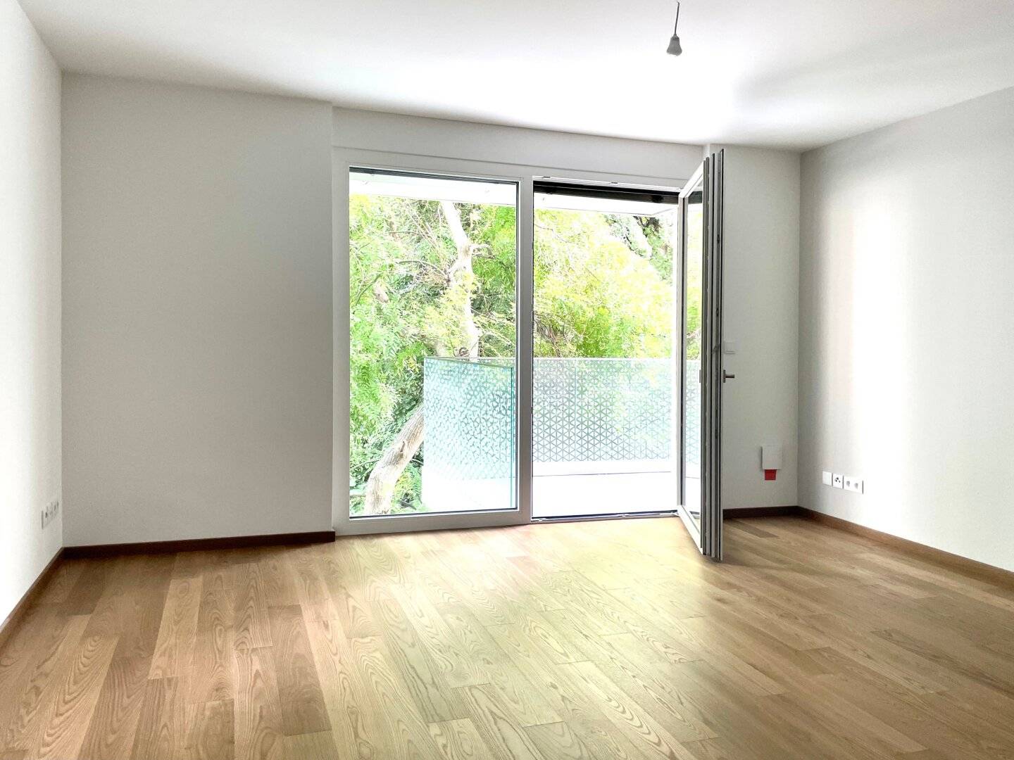 High-quality &amp; energy-efficient 1-room apartment in prime location - 7. Bezirk!