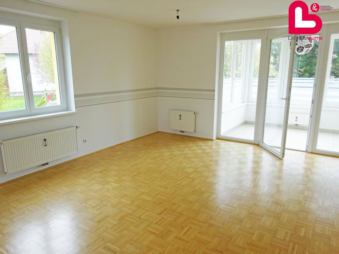 Spacious 3-room apartment with loggia
