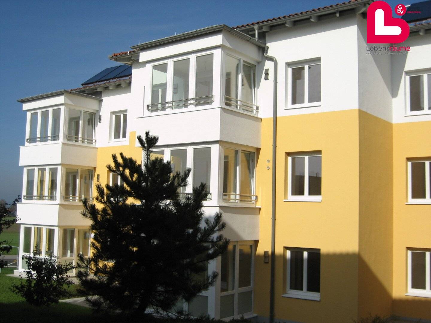 Schöne 2-Zimmer Wohnung mit Loggia