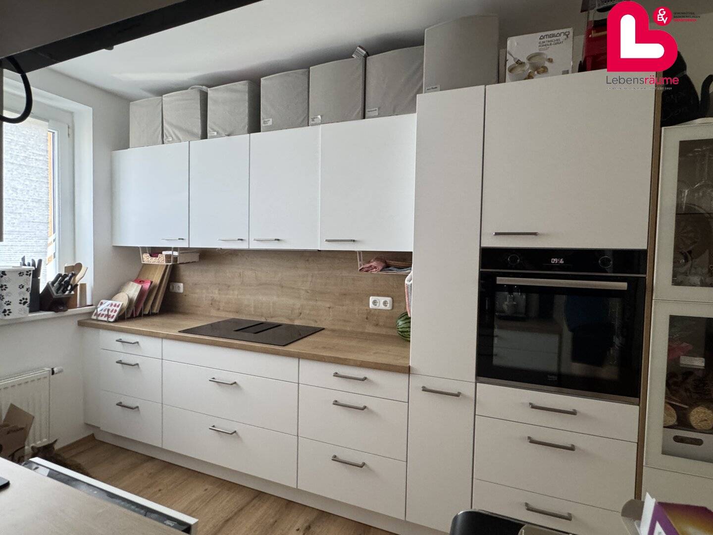 Spacious 3-room apartment with loggia