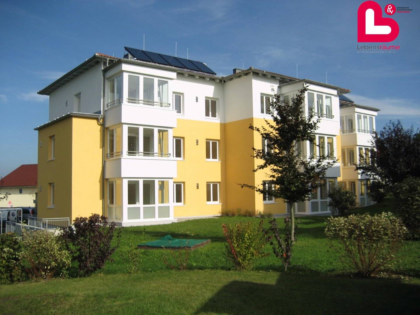 Schöne 2-Zimmer Wohnung mit Loggia