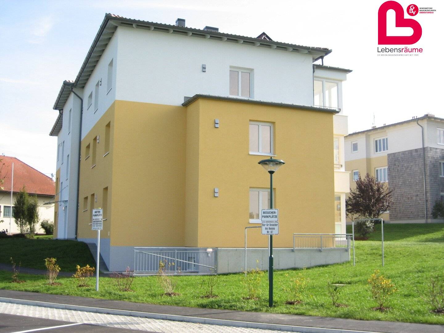 Schöne 2-Zimmer Wohnung mit Loggia