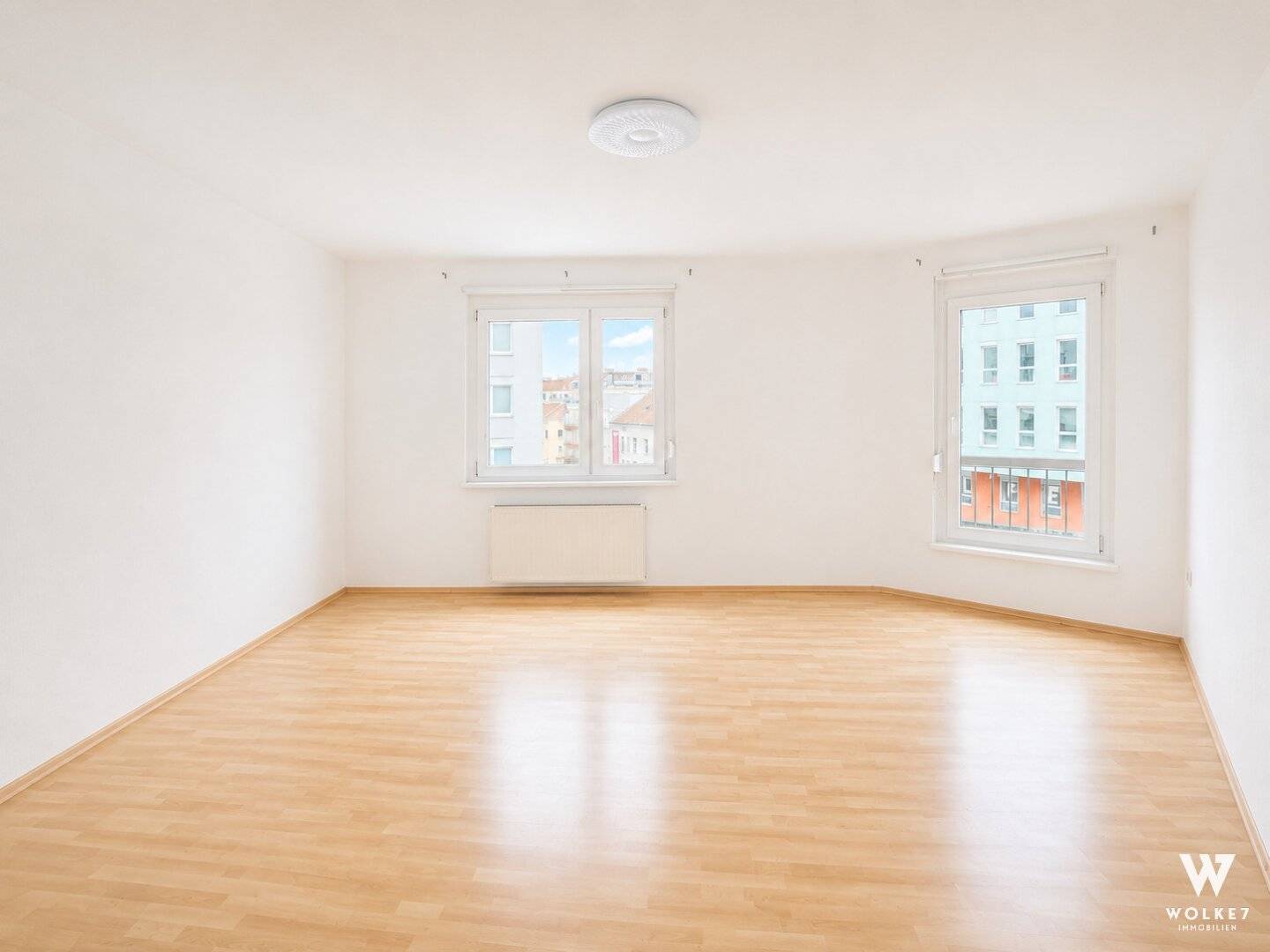 Charmante 2-Zimmer-Wohnung mit Einbauküche im 3. Liftstock | 1 Gehminute U1 Reumannplatz | Quellenplatz