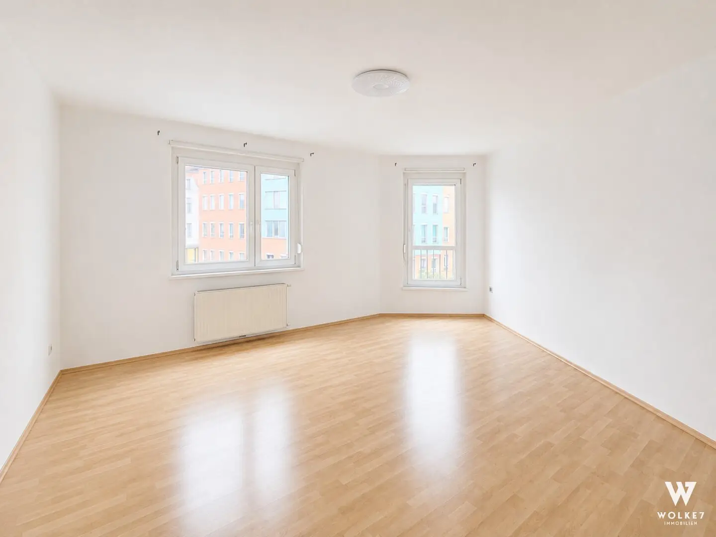 Charmante 2-Zimmer-Wohnung mit Einbauküche im 3. Liftstock | 1 Gehminute U1 Reumannplatz | Quellenplatz