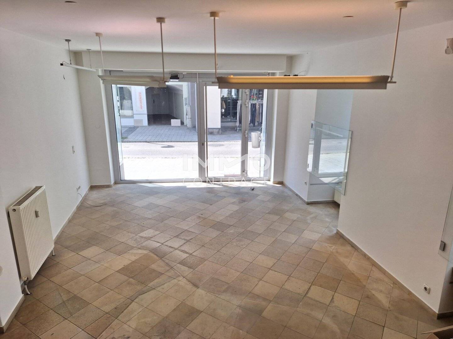 Elegant commercial premises in Pfarrgasse 19