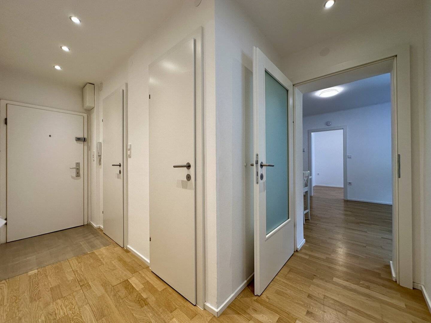 2.5-room condominium with shared garden