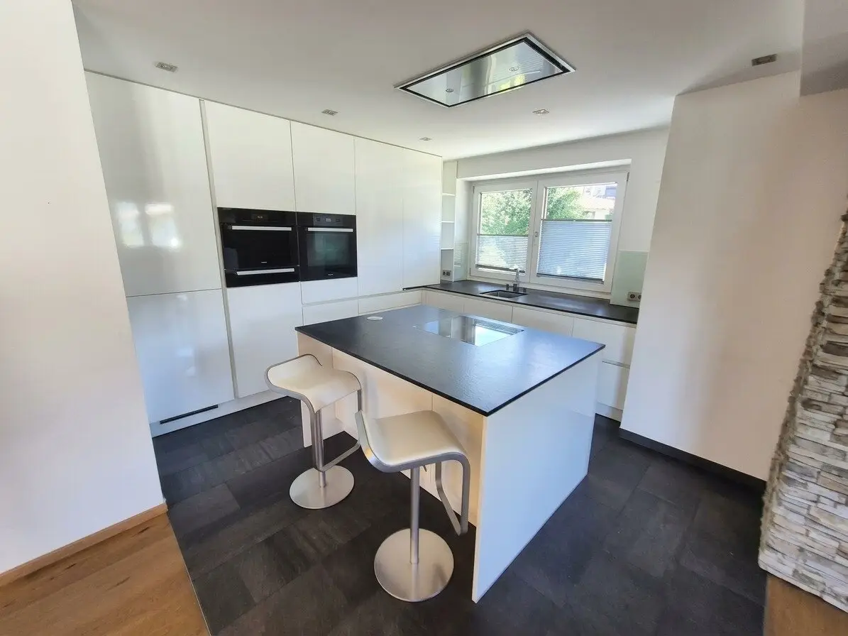 Große moderne Maisonetten-Wohnung mit Haus-Feeling in Top-Lage