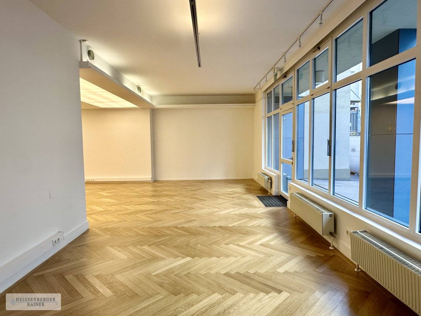 RÜDIGERGASSE, U4 PILGRAMGASSE /// flexibles Büro mit Straßenfront
