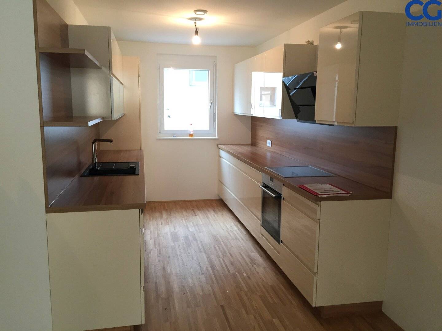 Repräsentative Maisonettewohnung mit Tiefgaragenplatz