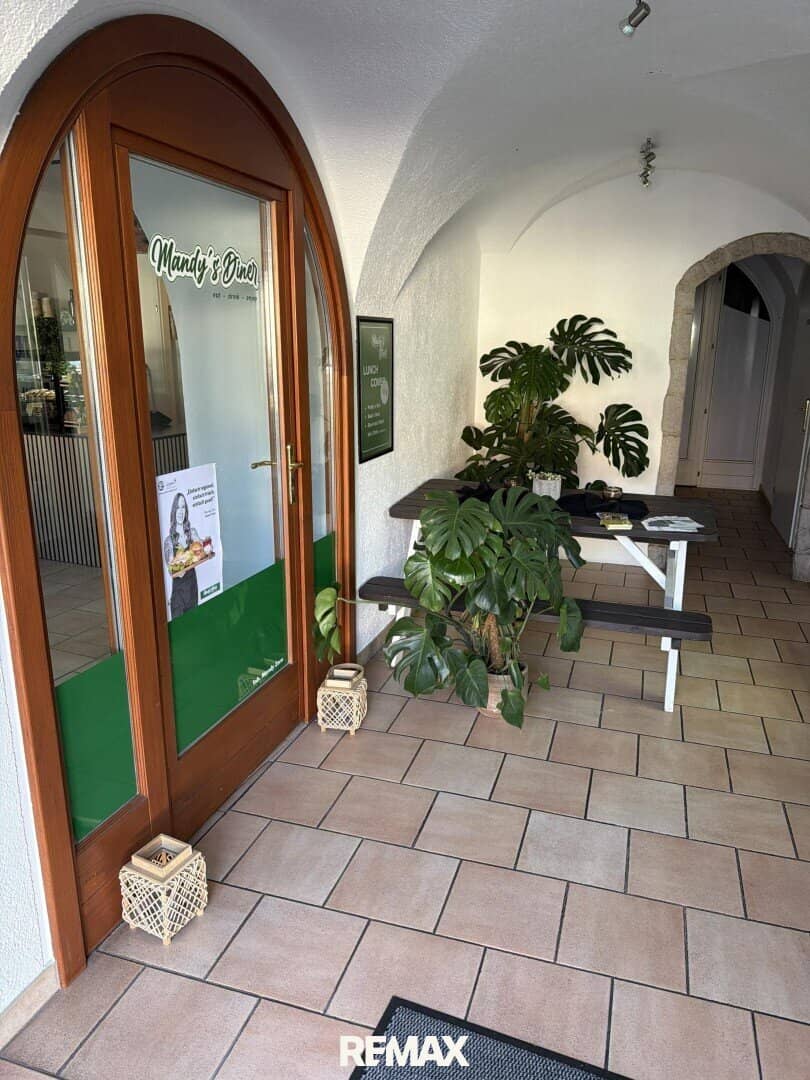 Commercial premises or restaurant in the centre of Straßwalchen
